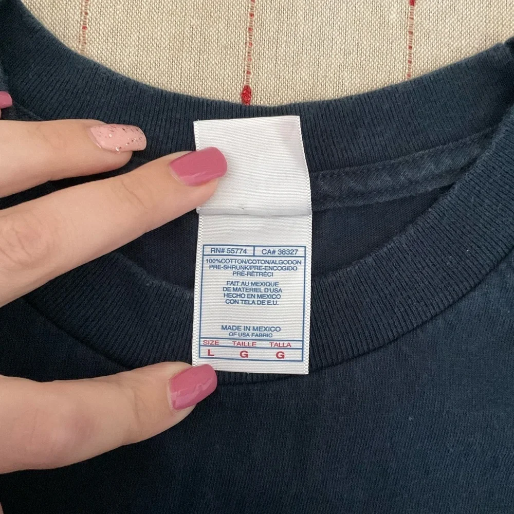 Y2K Vintage Chuck and Larry Movie Promo Shirt L Navy Adam Sandler Comedy EUC - Picture 5 of 5